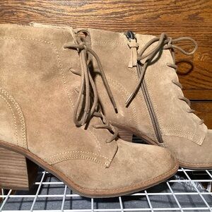 Sofft Tagan barley suede boots